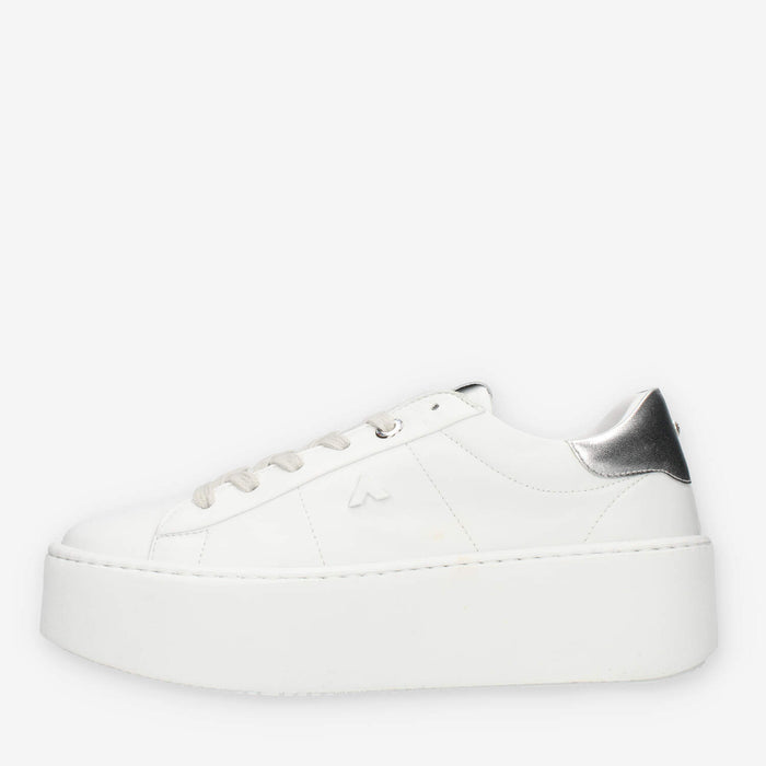 Ed Parrish Eva Sneakers da donna bianche e argento con fondo platform