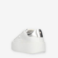 Ed Parrish Eva Sneakers da donna bianche e argento con fondo platform