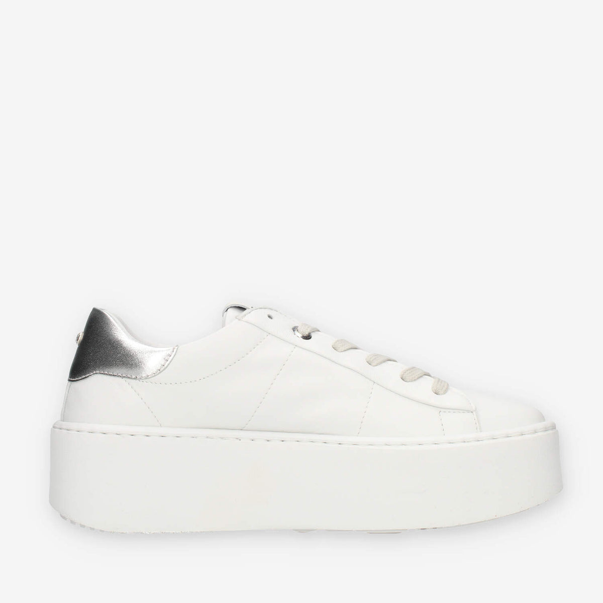 Ed Parrish Eva Sneakers da donna bianche e argento con fondo platform