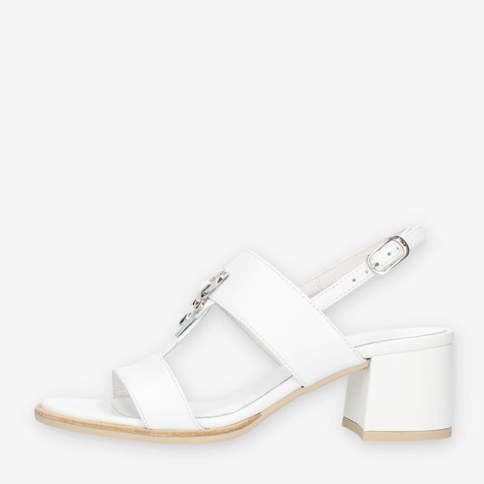Nero Giardini Sandali bianchi da donna con tacco largo