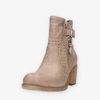 Nero Giardini Stivaletti da donna beige traforati