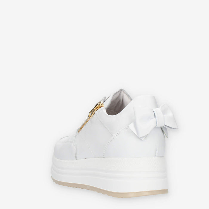 Nero Giardini Sneakers bianche da donna con fiocco