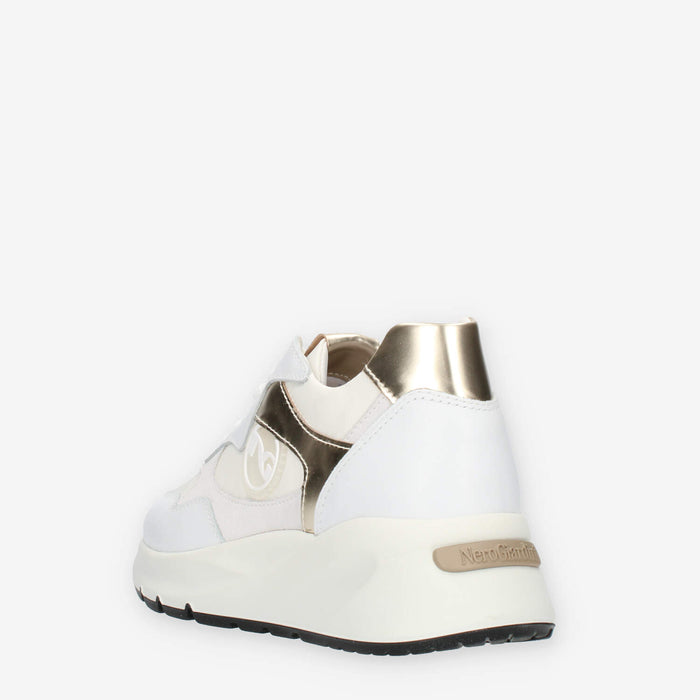 Nero Giardini Sneakers bianche e oro da donna