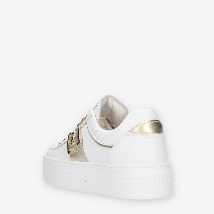 Nero Giardini Sneakers da donna bianche con dettagli oro