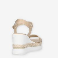 Nero Giardini Sandali beige da donna con zeppa con corda e borchie