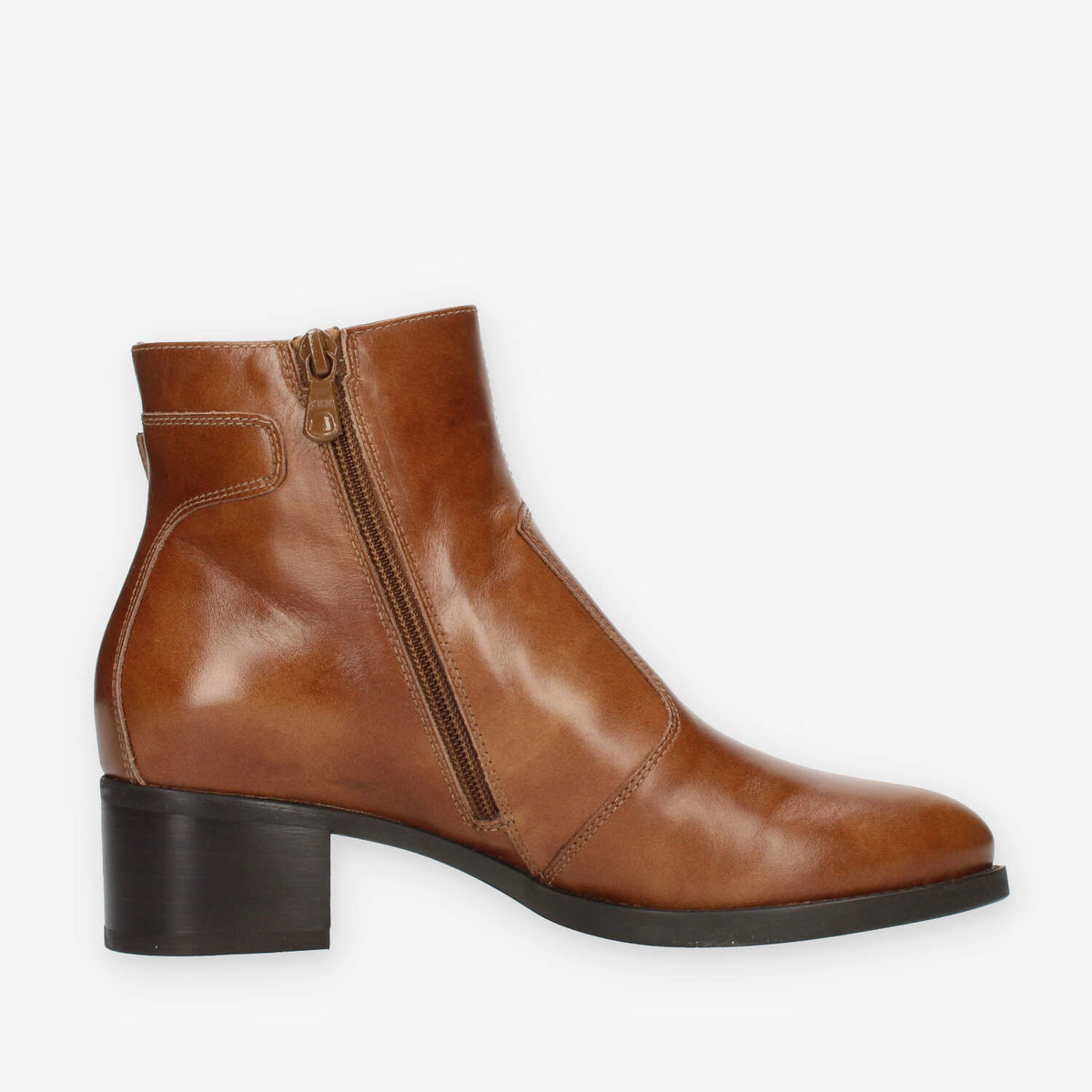 Nero Giardini stivaletti cuoio da donna con mini catena