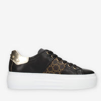 Nero Giardini Sneakers nere da donna con borchie