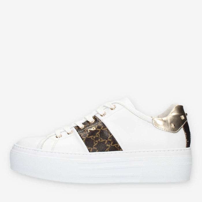 Nero Giardini Sneakers bianche da donna con borchie