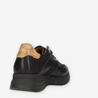 Alviero Martini Prima Classe Sneakers nere e Geo Classic glitterate