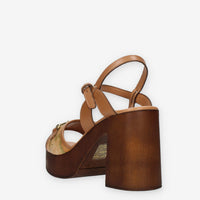 Alviero Martini Prima Classe Sandali cuoio e Geo Classic con tacco